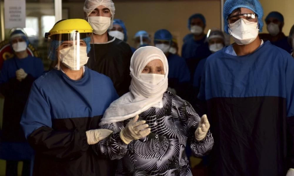 Τουρκία: Ξεπέρασε τους 5.000 θανάτους από κορονοϊό